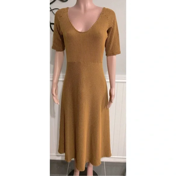 Zara NWOT Ribbed Striped Dress Fit and Flare Half Sleeve size XL - Picture 2 of 8